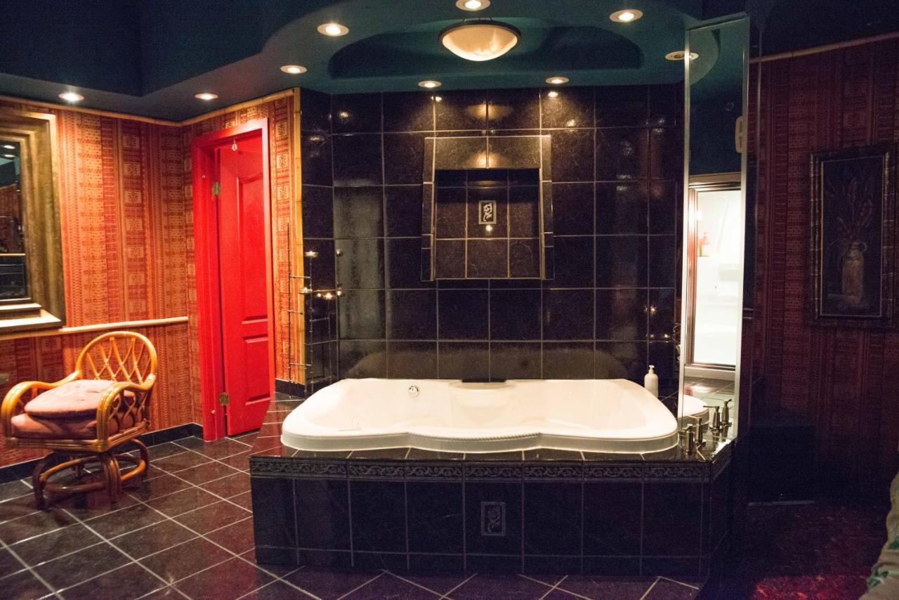 Mariaggi'S Theme Suite Hotel & Spa Γουίνιπεγκ Εξωτερικό φωτογραφία